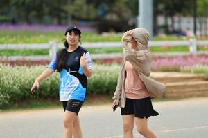 BIB: 
                            <button type="button" onclick="openModal(27895749)" class="btn btn-primary btn-sm float-right btn-popup" data-toggle="modal" data-target=".modal-high-quality">
                        <i class="fas fa-shopping-cart"></i> Add to Cart
                    </button>
                                            <button type="button" onclick="isThisMe(27895749, true)" class="btn btn-success btn-sm float-right btn-popup btn-isme hidden" data-toggle="tooltip" data-placement="bottom" title="นี่คือรูปของคุณใช่ไหม คลิกที่นี่เพื่อเอาเข้าอัลบั้ม">
                        <i class="fas fa-plus"></i> Add to album
                    </button>
                    <button type="button" onclick="isThisMe(27895749, false)" class="btn btn-warning btn-sm float-right btn-popup btn-isnotme hidden">
                        <i class="fas fa-ban"></i> Remove from album
                    </button>